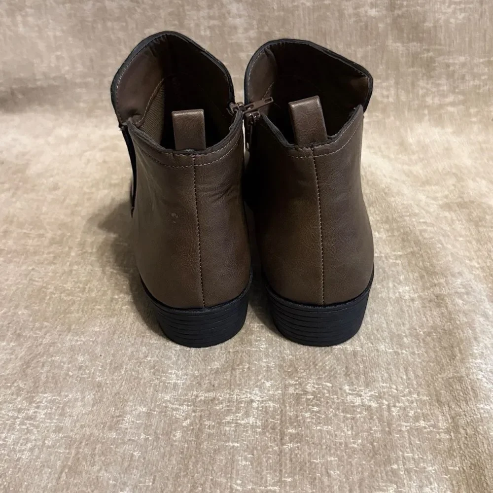 Comfort by Alexis Bendel Brown Ankle Booties